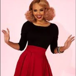 2x pinup girl Sabrina top black